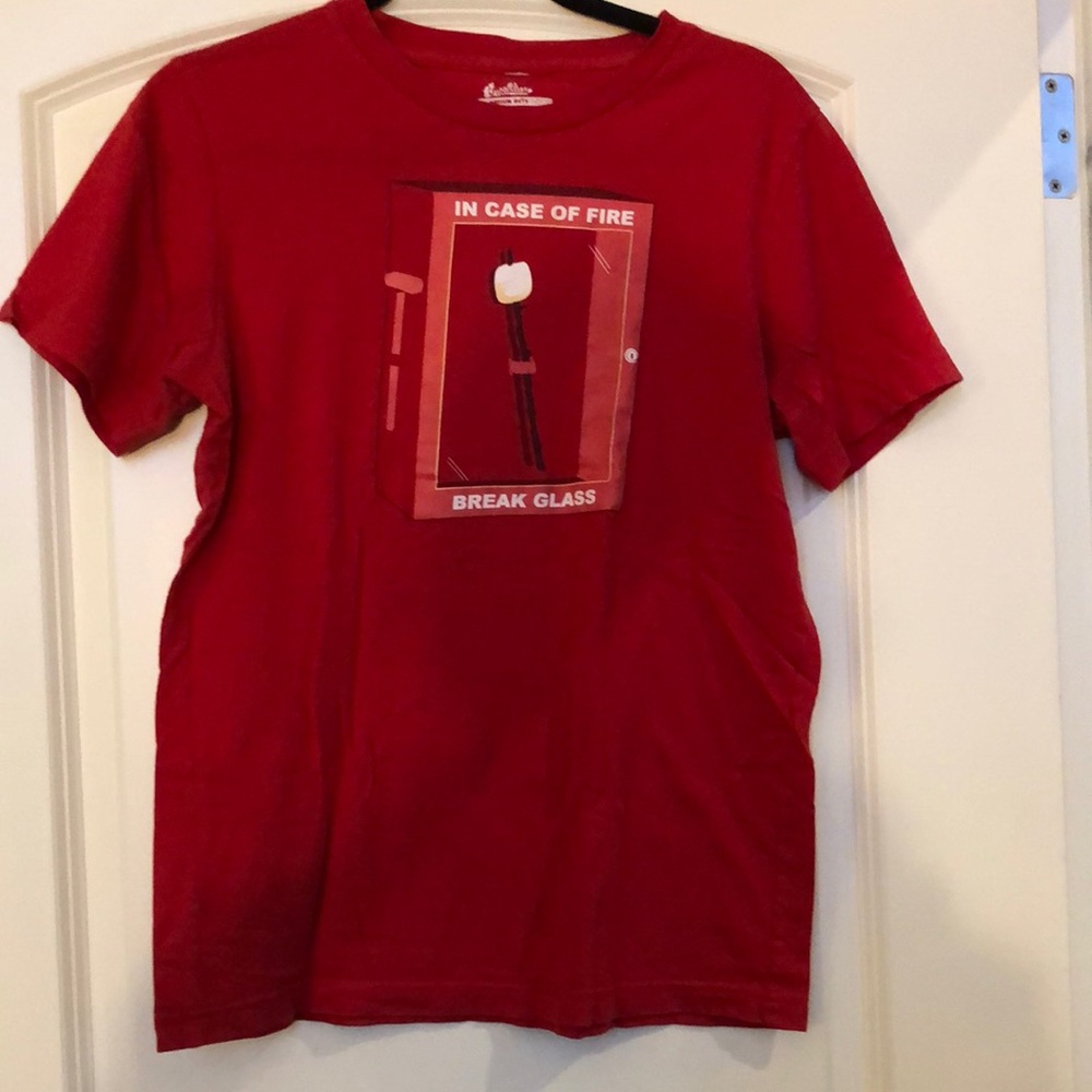 Threadless men’s graphic T